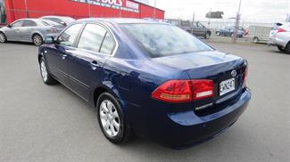 2009 Kia Magentis - Thumbnail