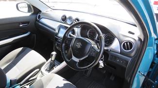 2016 Suzuki Vitara - Thumbnail