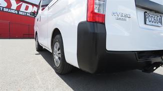 2018 Nissan Nv350 - Thumbnail