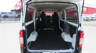 2018 Nissan Nv350 - Thumbnail