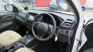 2018 Mitsubishi Triton - Thumbnail