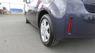 2012 Toyota Spade - Thumbnail