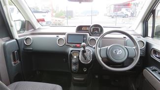 2012 Toyota Spade - Thumbnail