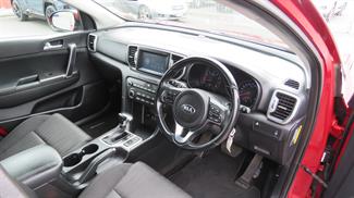 2017 Kia Sportage - Thumbnail