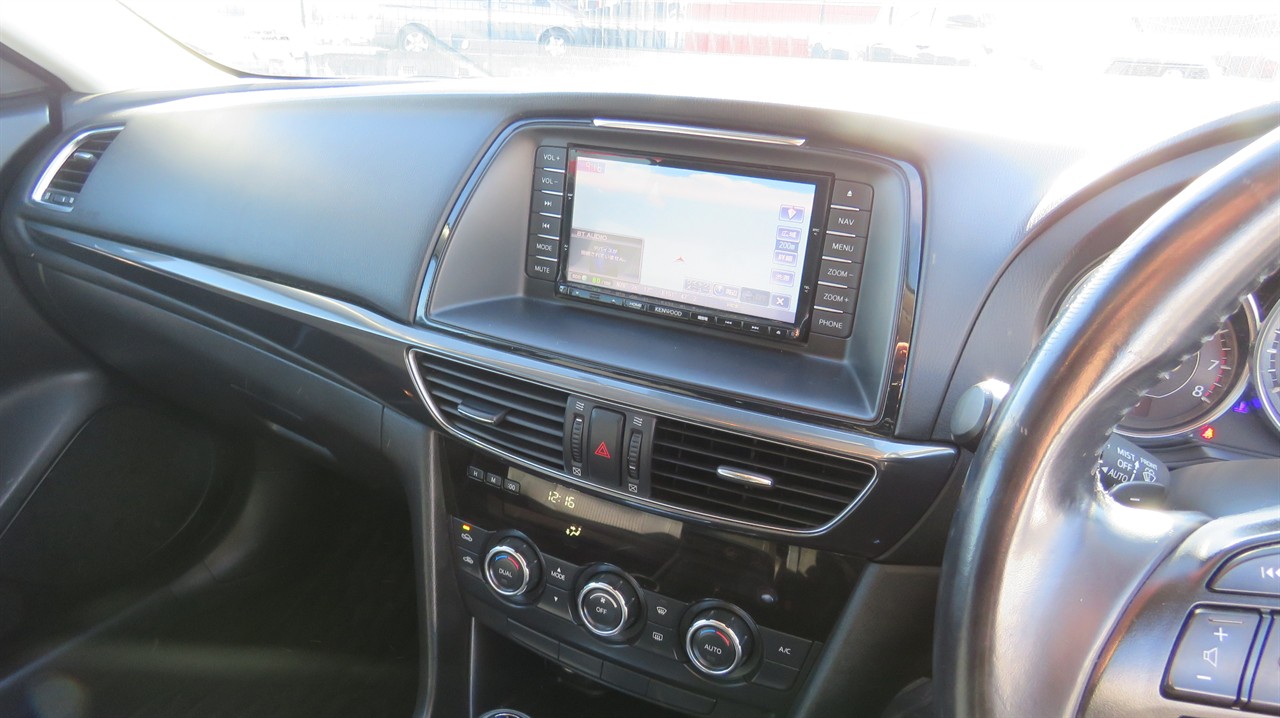 2014 Mazda Atenza