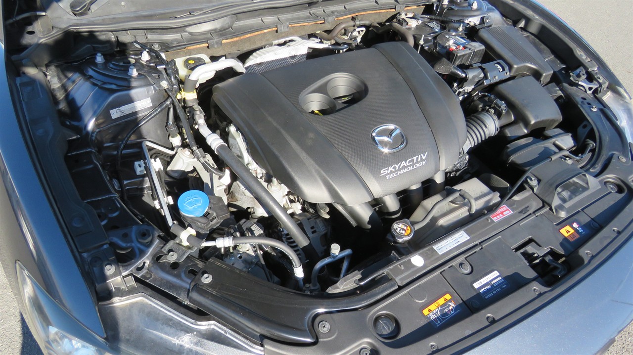 2014 Mazda Atenza