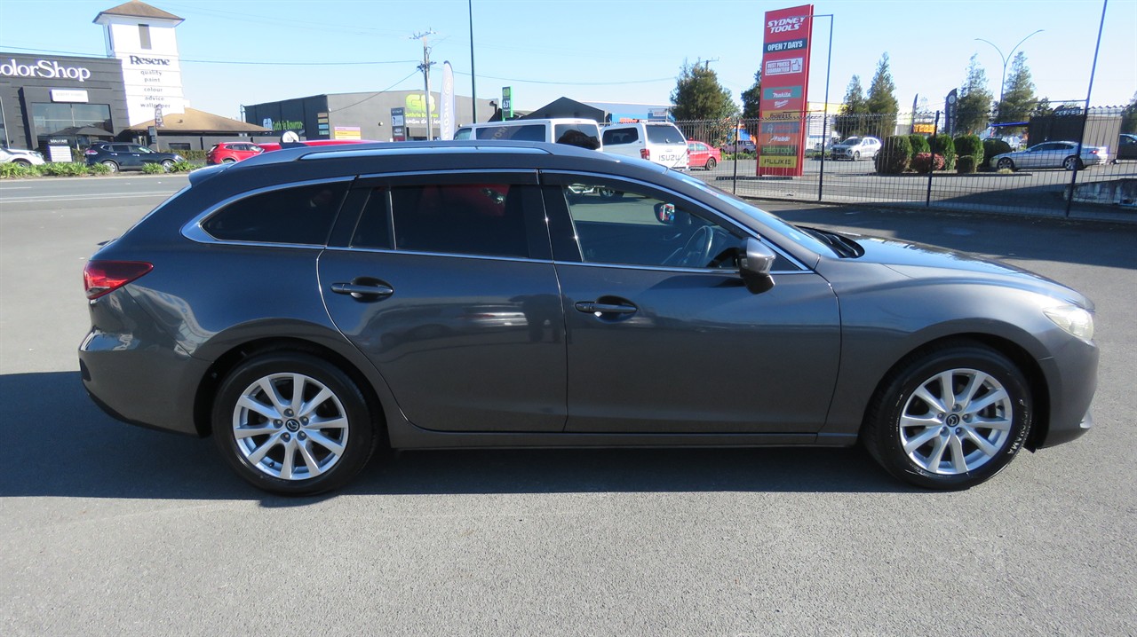 2014 Mazda Atenza
