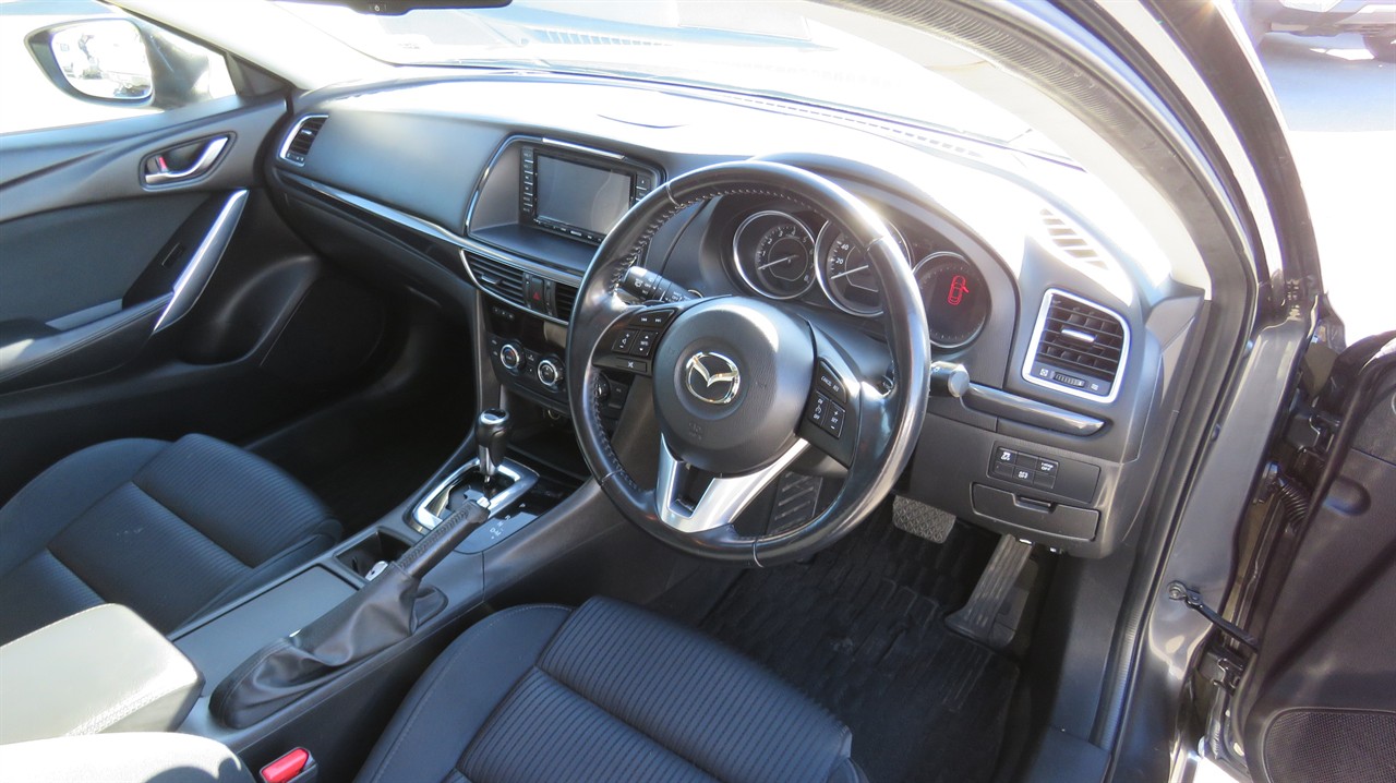 2014 Mazda Atenza