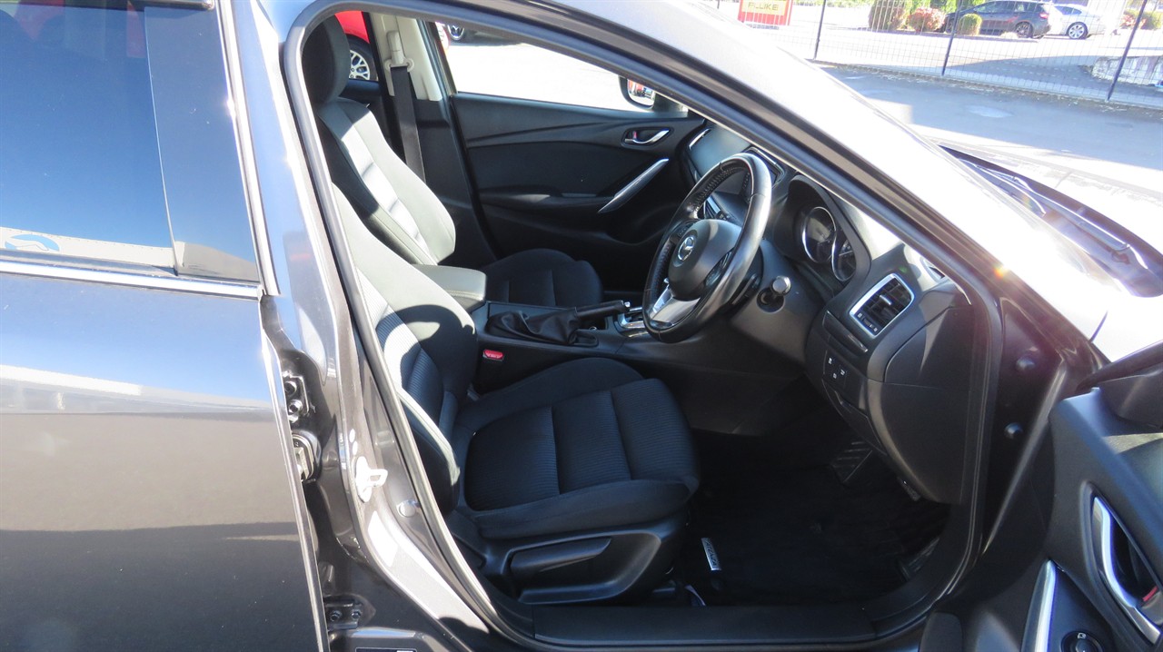 2014 Mazda Atenza