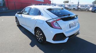 2019 Honda Civic - Thumbnail